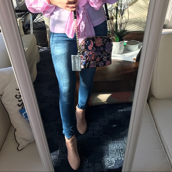 LAST ONE!! ⏳STEVE MADDEN BMarylin Crossbody  - Picture 4 of 7